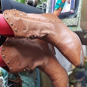 Vintage Donna Lawrence boots